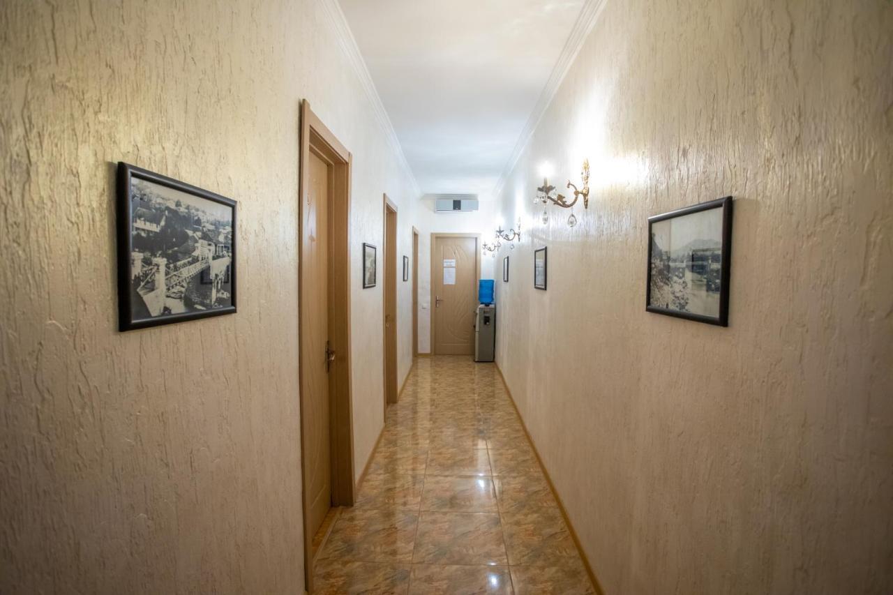 Hotel Mkudro Kutaisi Exteriör bild