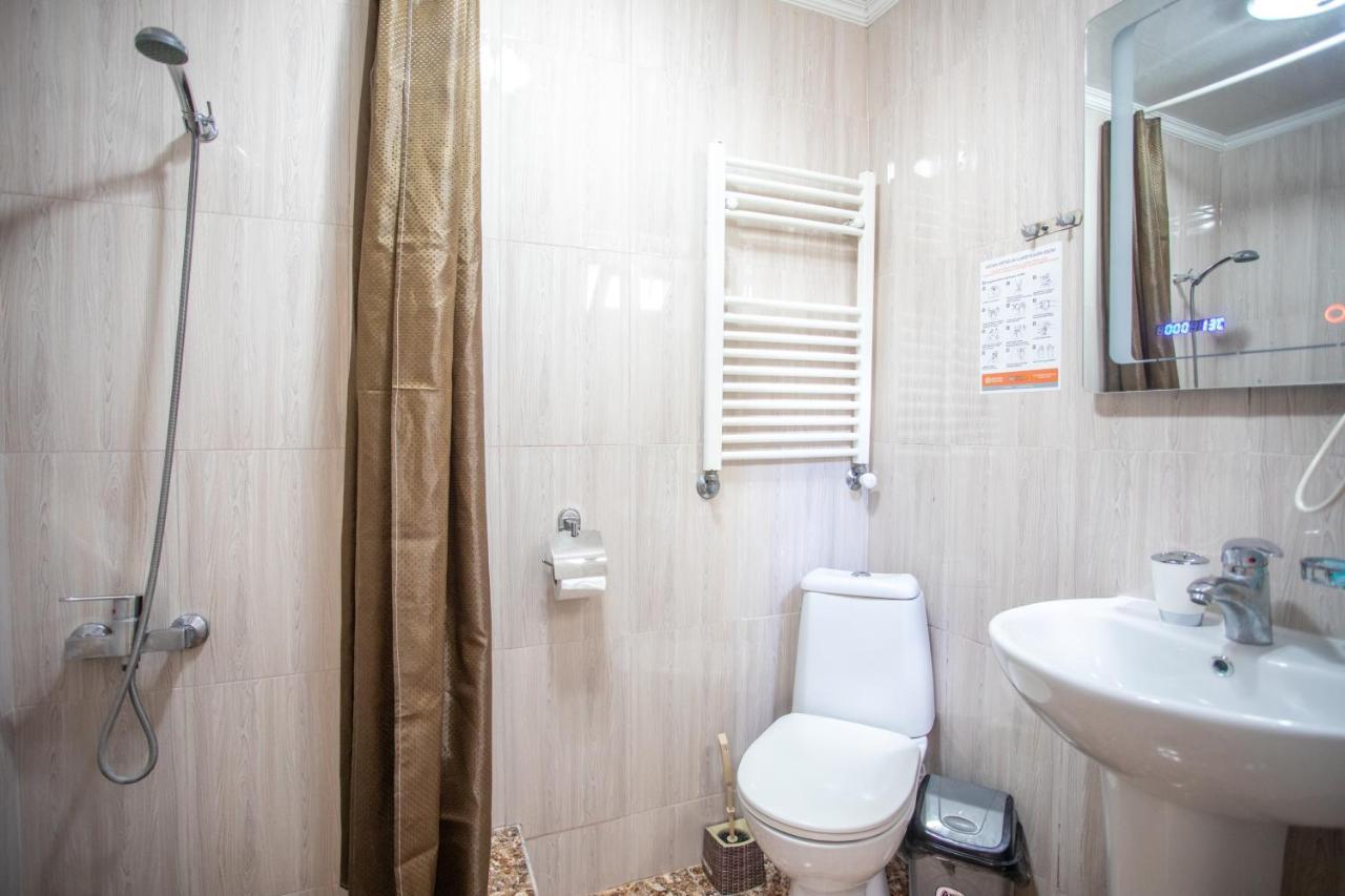 Hotel Mkudro Kutaisi Exteriör bild