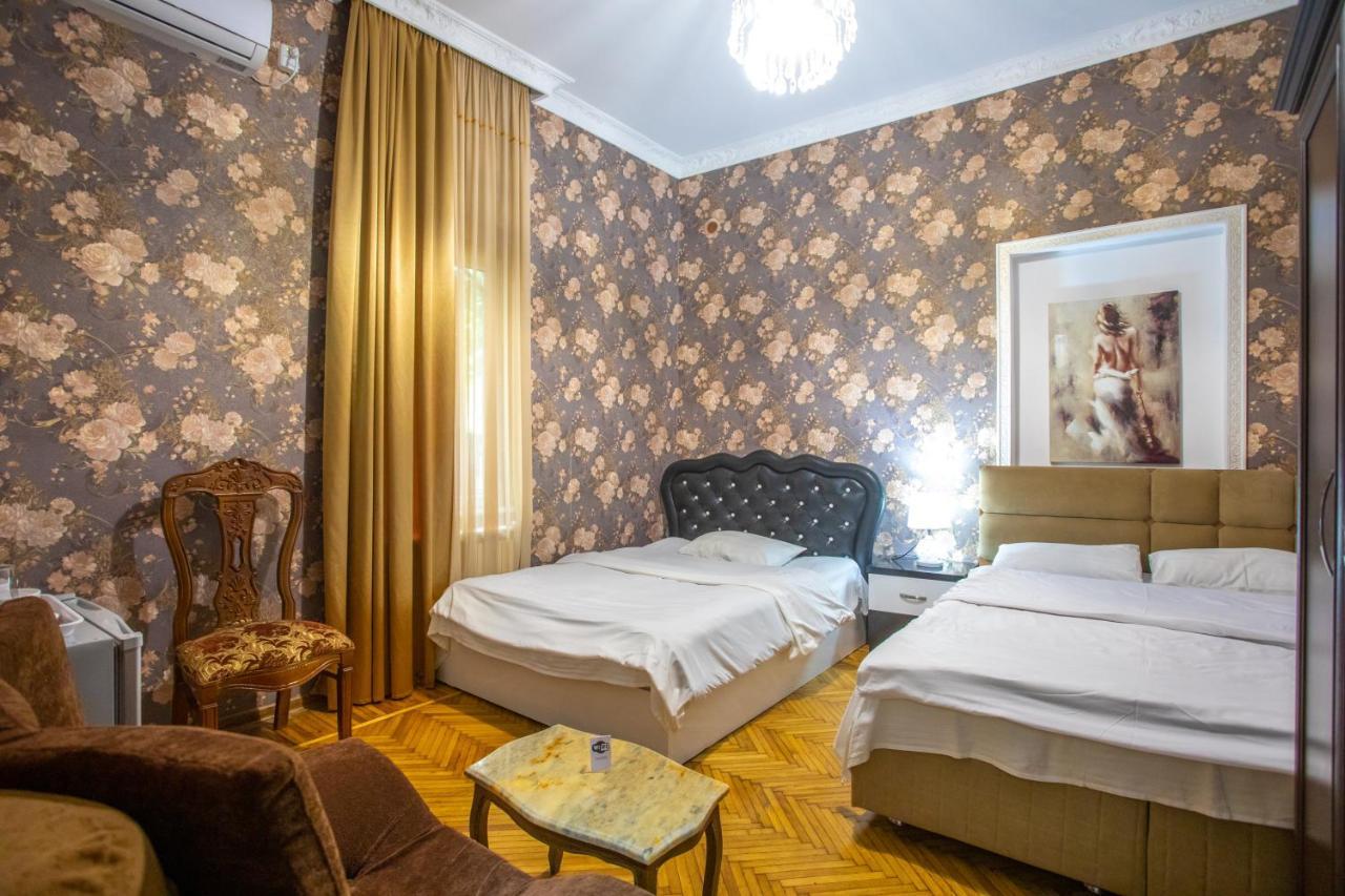 Hotel Mkudro Kutaisi Exteriör bild